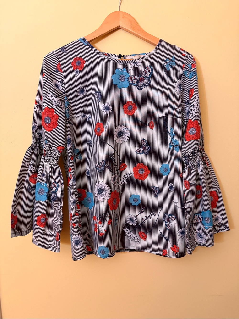 Luna Moon Women’s S Floral Butterfly Pinstripe Bell Sleeve Blouse